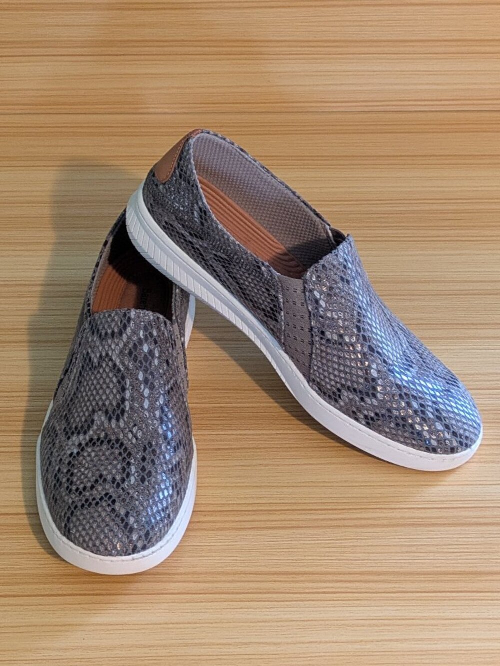 Baretraps Yadier Grey Slip-On Sneakers